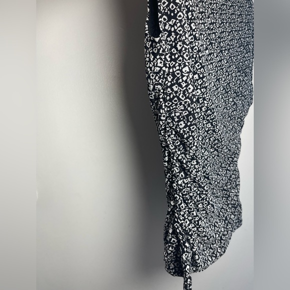 INC International Concepts Black and White Printed Mesh Sleeveless Tank Size M - Picture 12 of 12